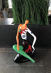 Beeld - Vrouw zittend beschilderd 45cm