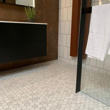 Barcelona 28,1x32,5x0,6 Carrara White Matt Porcelain Printed Hexagon