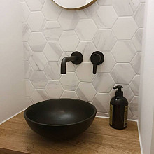 Barcelona 25,6x29,6x0,65 Carrara White Matt Porcelain Printed Hexagon