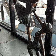 Beeld - Brons man met vrouw ca. 140 cm